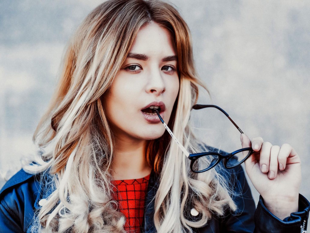 Okulary to nie tylko narzędzie poprawiające wzrok, ale również ważny element stylizacji