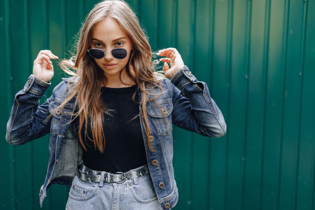 Wybierając markowe okulary przeciwsłoneczne Versace, masz pewność, że inwestujesz w produkt najwyższej jakości