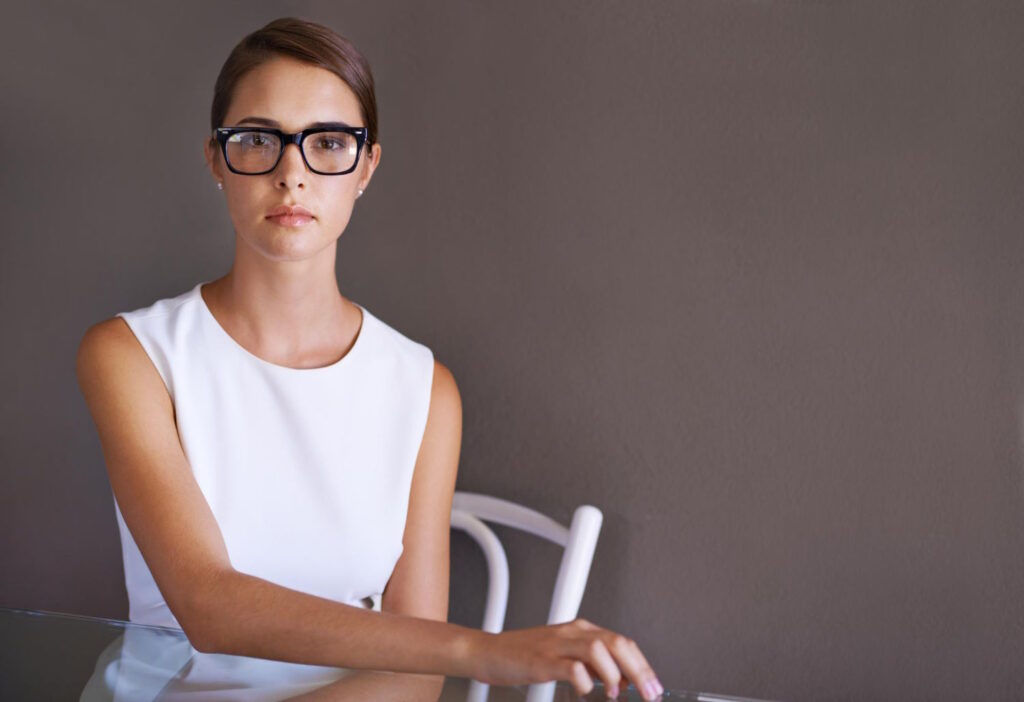 Armani to jedna z najbardziej znanych i cenionych marek na świecie, która od lat kreuje modę i definiuje trendy